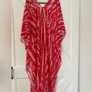 Super‎ cute red and white tie dye beach Kaftan by Change Lingerie